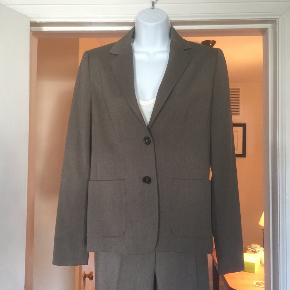 T Tahari Brown-Black Herringbone Pantsuit, 4/6